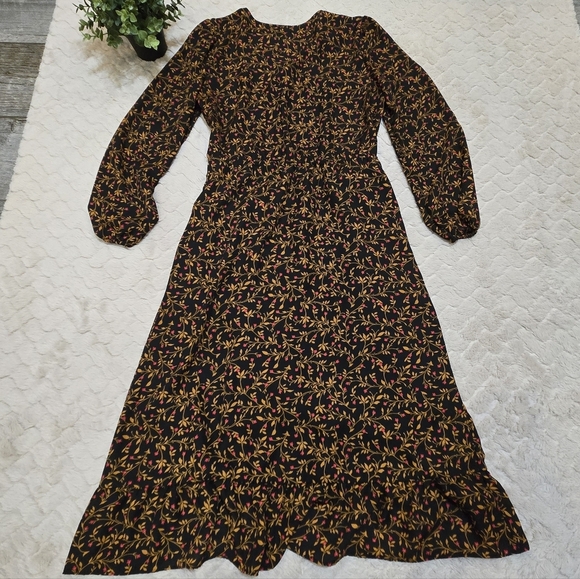 Old Navy Black, Gold, and Red Faux Wrap Ruffle Skirt Midi-Dress, Small - Picture 9 of 10